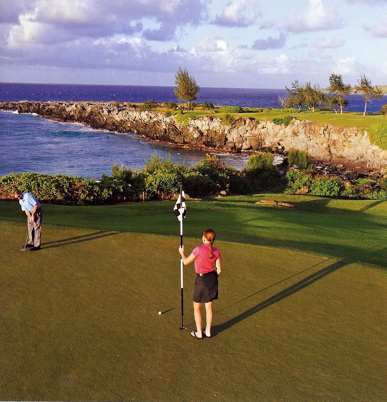 Kapalua Bay Course | Hear the breaking ocean while making your birdie at Kapalua Bay.  Book NOW and SAVE $10pp at Kapalua Bay Course | Maui Golf Shop
