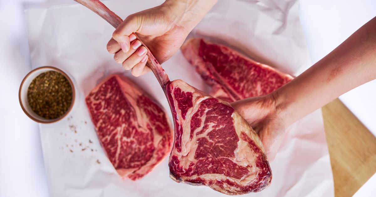 Linz Shop Ribs Ribeye Steak: Why Bone-In Is the Only Choice - The Linz Shop