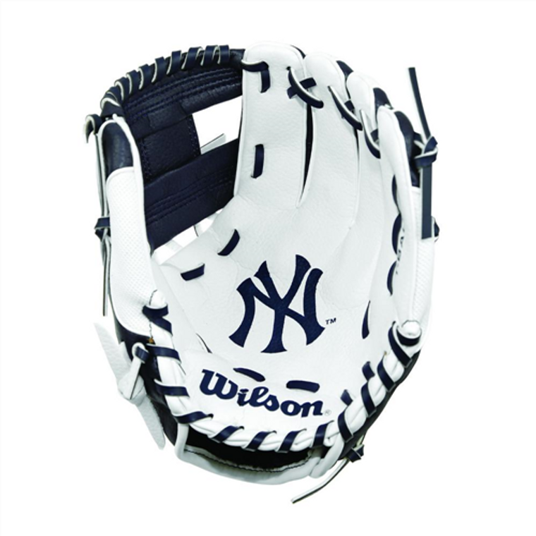 NY Yankees A200 MLB Team Glove