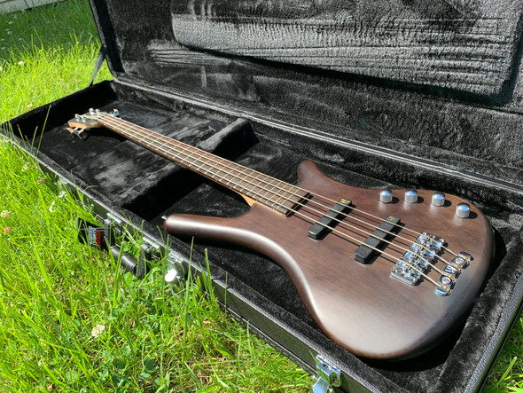 Warwick RockBass Corvette Basic 4 String Bass Guitar with Hard Shell Case