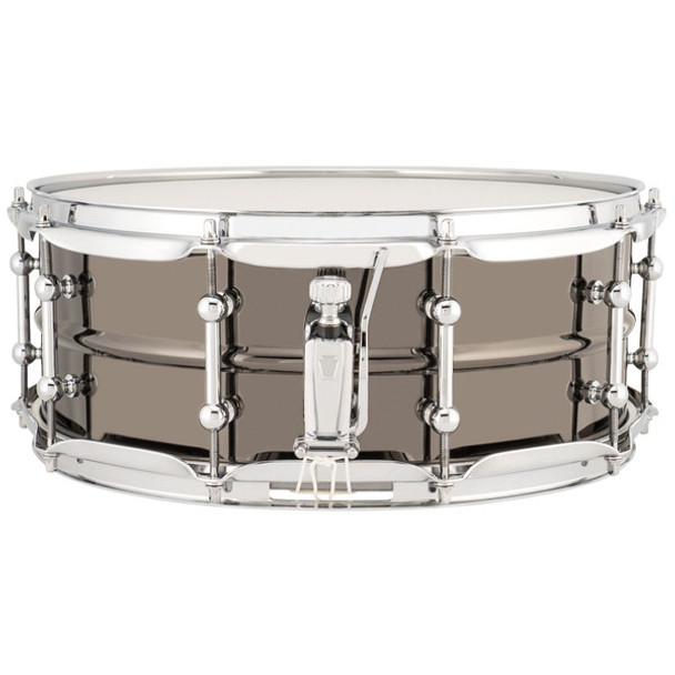 Ludwig 5.5x14 Universal Brass Snare Drum, with Chrome Hoops and Black Nickel Hardware LU5514C