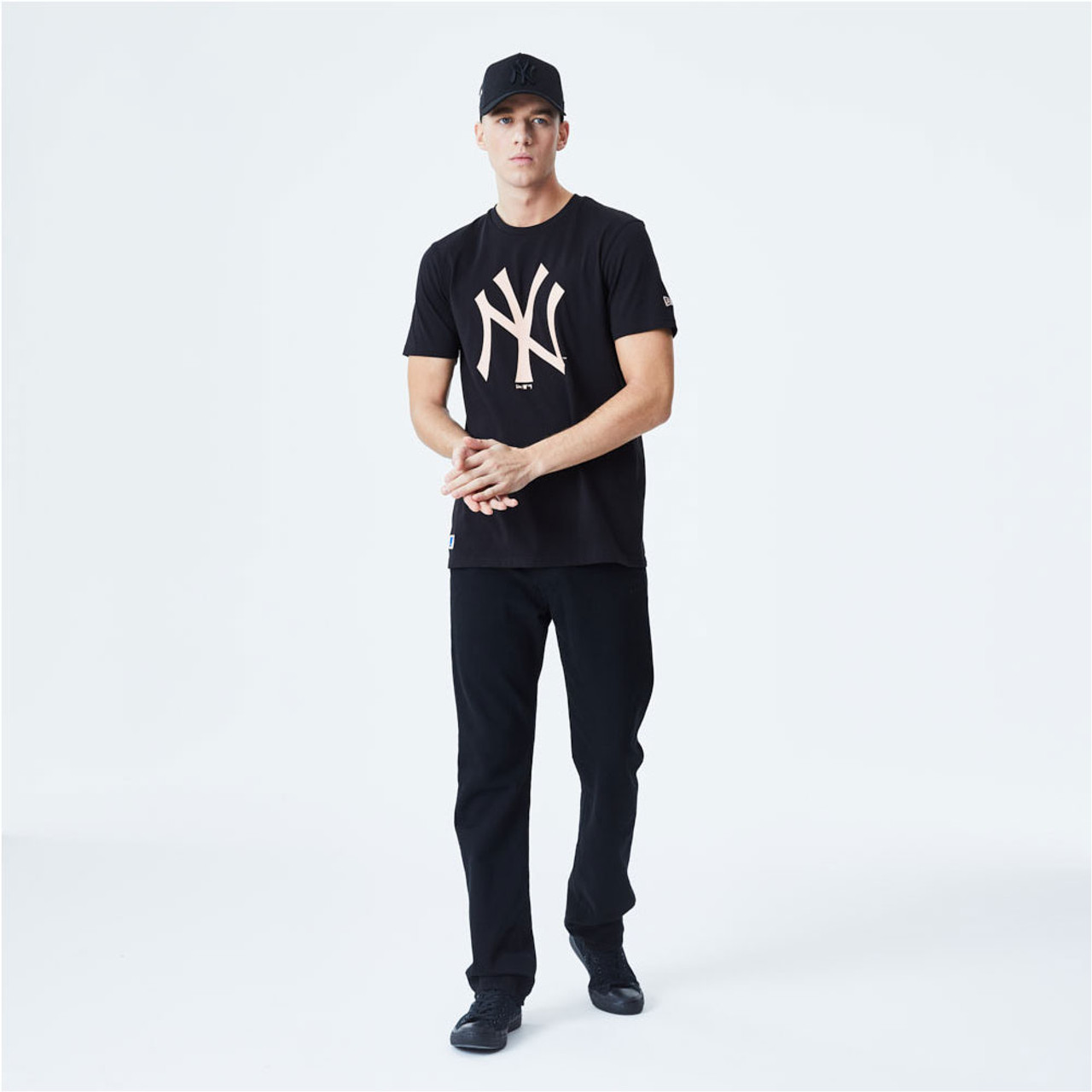 Official New Era New York Yankees MLB Big Logo Black Oversized T