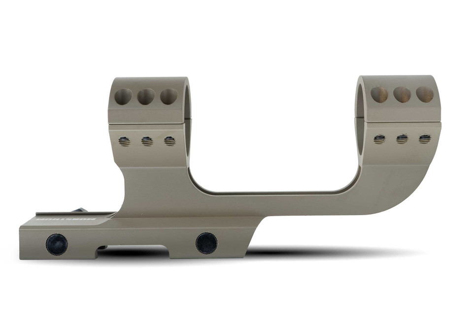 Lockdown Series V3 lightweight riser mount, 5-slot, adjustable height.