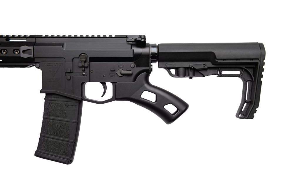 California compliant AR-15 featureless grip by Juggernaut Tactical. Includes billet end plate for improved comfort and control.
