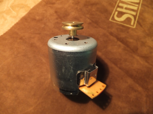 Hitachi 12v Cassette Tape Deck Motor 5578211