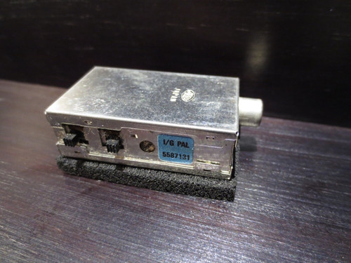 Hitachi Portable VCR PAL UHF RF Converter 5587131 for VT-7E VT7E, VT-8E VT8E