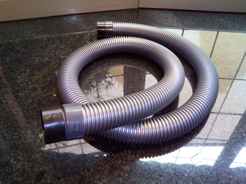 Hitachi Vacuum Cleaner Hose. Fits all Models. CV-4700 942, CV-100 915, CV-99 918, CV-2500 979 for CV100, CV950L, CV950, CV-950, CV2500, CV2700, CV2800, CVS950 etc. etc.