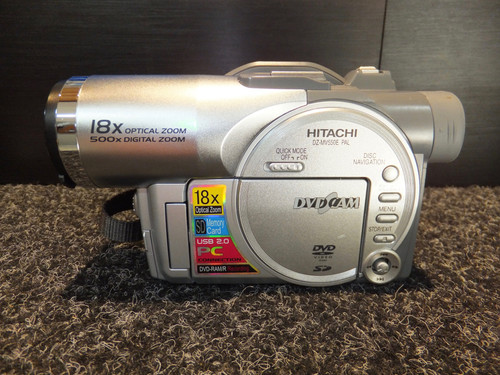 Hitachi DZ-MV550E DZMV550E PAL DVD Video Camera Camcorder