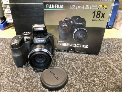 Fujifilm Finepix S2500HD 12.2 Mega Pixel HD Digital Camera