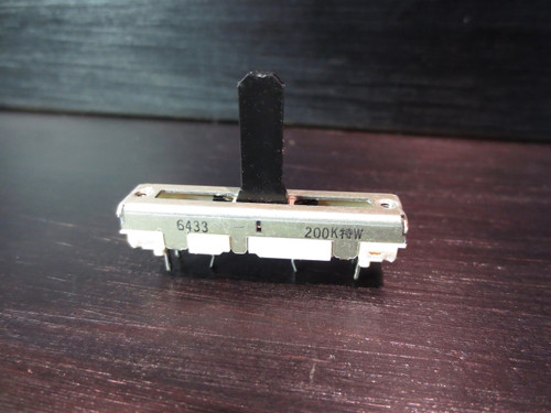 Hitachi ALPS 200K ohm Slider Potentiometer Variable Resistor Pot 0189263 200KW 6433 MX-W01 501 MXW01