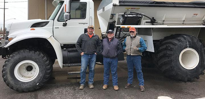 Freightliner Truck/Tender Trailer and International Spreader/Floater Added to Grange Co-op's Agronomy Fleet