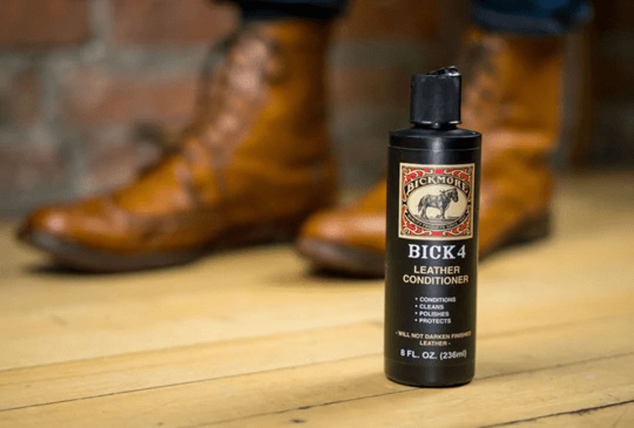 Cleaning Leather Boots With Bickmore Saddle Soap 