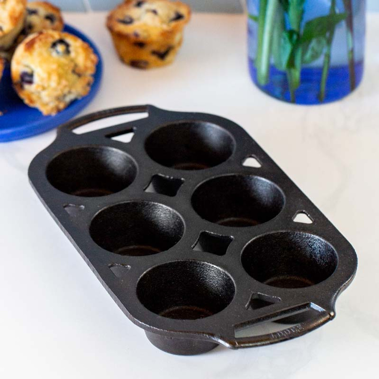 Lodge Seasoned Cast Iron Muffin Pan