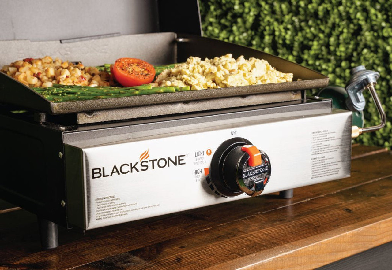 Blackstone Adventure Ready 17 Tabletop Outdoor Griddle Indoor/Outdoor  Griddle