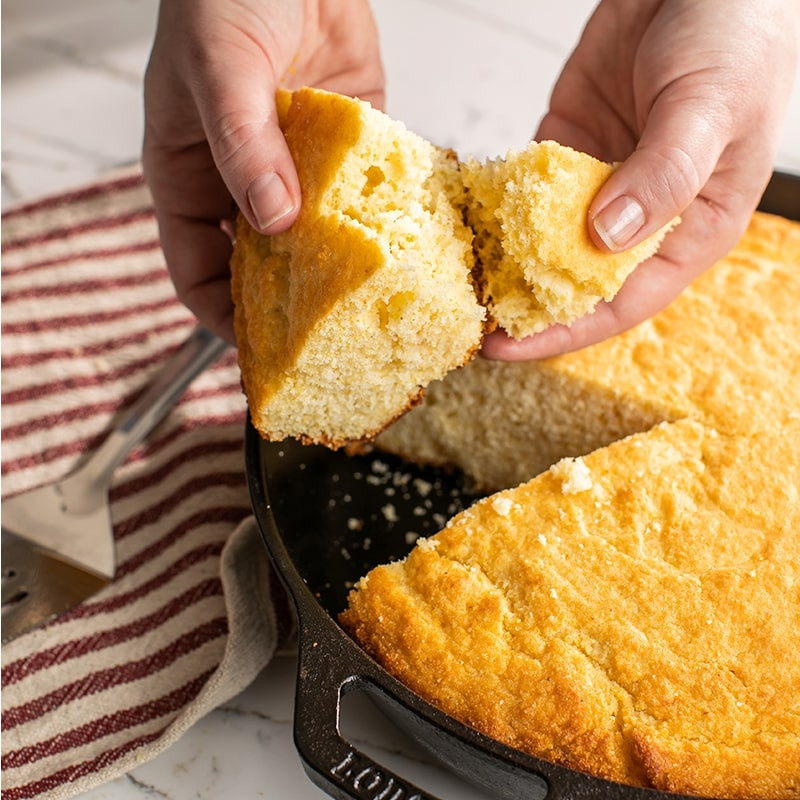 Lodge True Southern Skillet Cornbread Mix oz