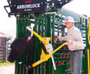 Cattle Head Holder AL-940L