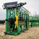 Arrowlock 88 Series Cattle Squeeze Chute 8800LV