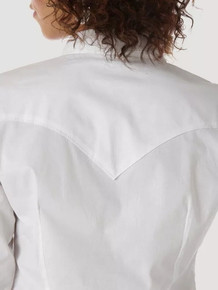 Wrangler Women's White Long Sleeve One Point Front and Back Yokes Solid Top Wrangler Women's White Long Sleeve One Point Front and Back Yokes Solid Top