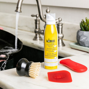 Lodge Seasoned Cast Iron Care Kit - 1.1 lb Lodge Seasoned Cast Iron Care Kit - 1.1 lb