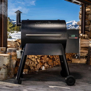 Traeger Pro Series 780 Pellet Grill with Wifire Technology - Black