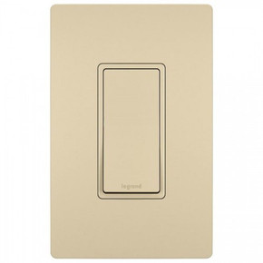 Pass & Seymour Illuminated Decorator Lighted Switch - Ivory