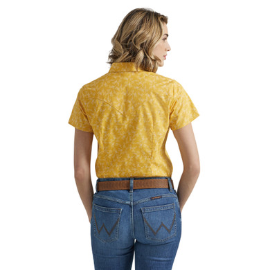 Wrangler Women's Essentials Western Short Sleeve Snap Shirt - Yellow