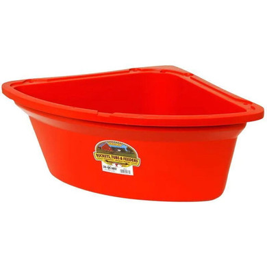 Little Giant Polyethylene Plastic 26 Qt Corner Feeder - Red