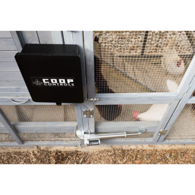 Ghost Controls CKBT Automatic Coop Door Opener with Battery Kit - 9 lb