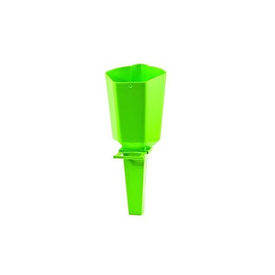 Audubon Durable Plastic Seed Scoop - 1.5 Lb