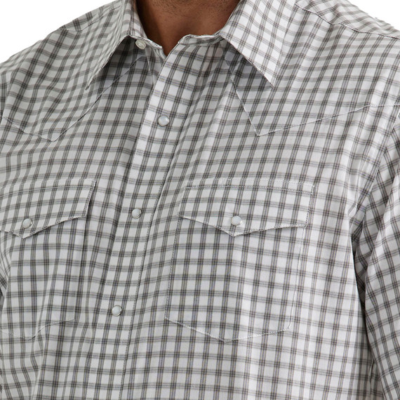 Wrangler Men's Classic Fit Wrinkle Resist Short Sleeve Western Check Shirt - Grey