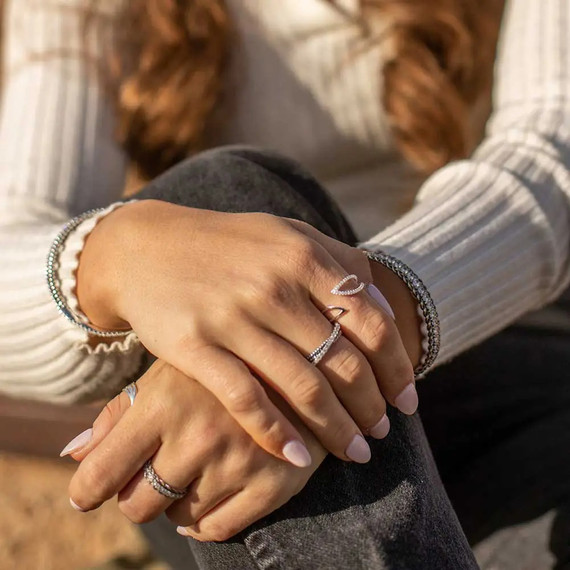 Montana Silversmiths Women's Radiant Reflections Crystal Open Ring