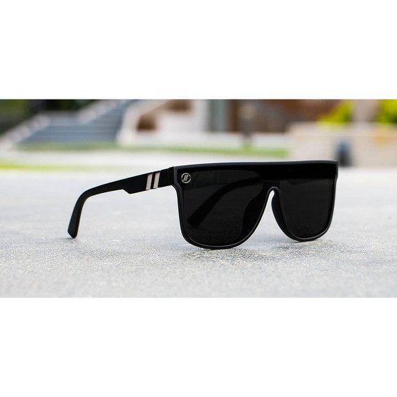 Blenders SciFi Dark Flatter Polarized Sunglasses