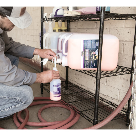 Weaver Livestock Winner's Brand Big Blaster Sprayer & Bottle