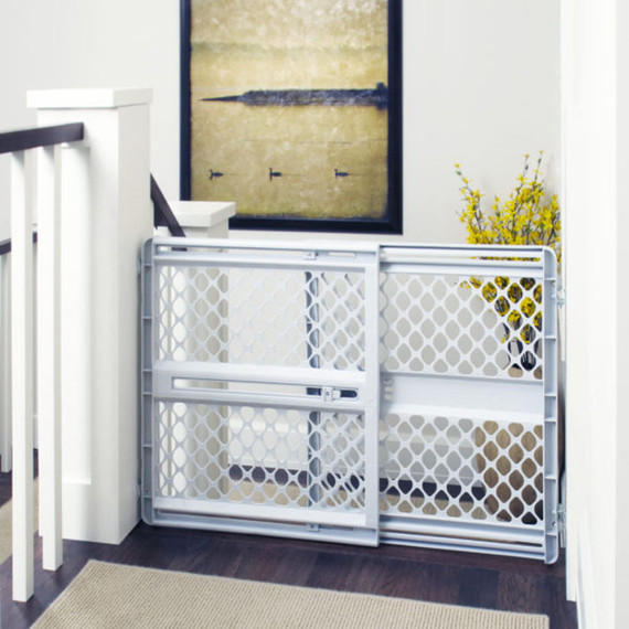 North States Diamond Mesh Gray Plastic Expandable Gate - 26"