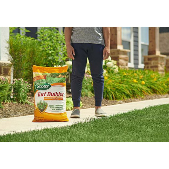 Scotts Turf Builder Summerguard 20-0-8 Lawn Food with Insect Control - 15000 sq. ft.