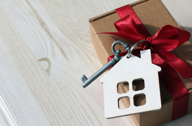 Christmas Gift Ideas for New Homeowners