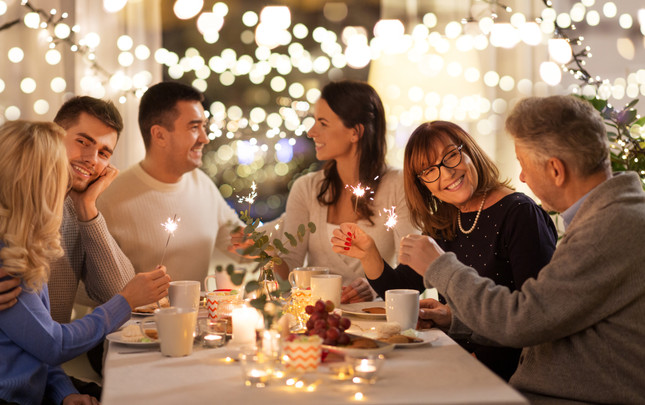 7 Tips for Throwing the Perfect Holiday Party