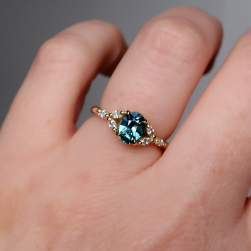 Aria - 1.09ct Oval Teal Sapphire Engagement Ring - [S822-ARIA-NVST2812]