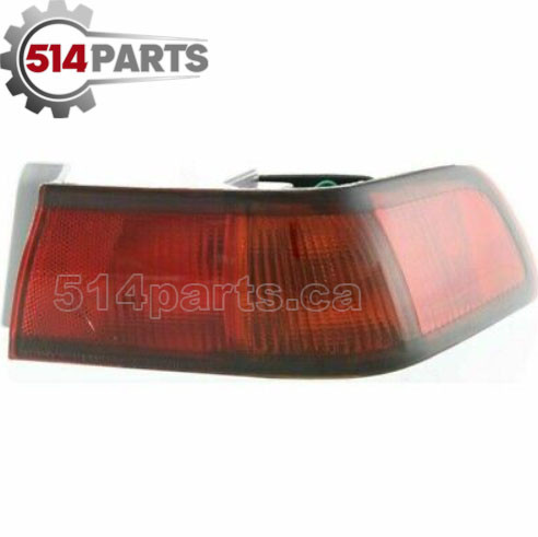 1997 - 1999 TOYOTA CAMRY TAIL LIGHTS - PHARES ARRIERE