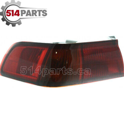 1997 - 1999 TOYOTA CAMRY TAIL LIGHTS - PHARES ARRIERE