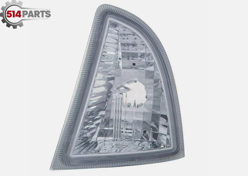 2012 - 2014 TOYOTA PRIUS C FRONT SIGNAL LIGHT LENS AND HOUSING - LENTILLE ET BOITIER DE FEU DE SIGNAL AVANT