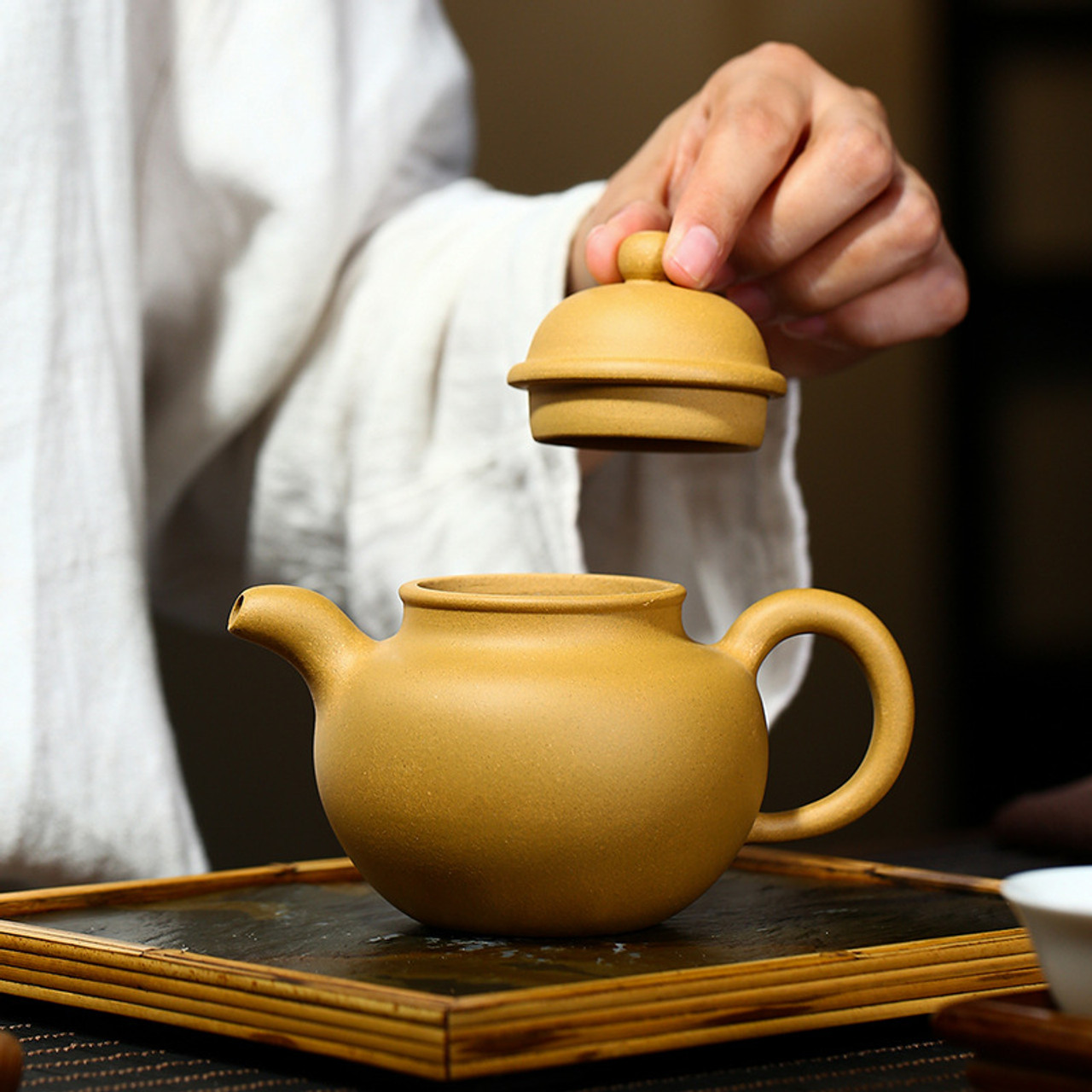 Handmade Yixing Zisha Clay Huang Jin Duan Ni Teapot