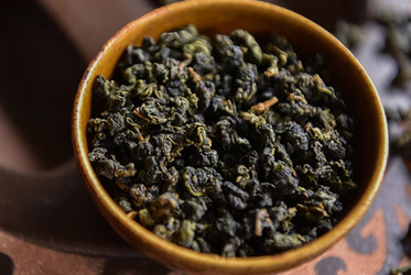 Yunnan Oolong Tea: A Unique Fusion of Tradition and Terroir
