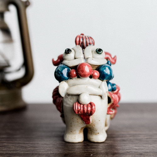 Painted Lion Ceramic Tea Pet Table Decoration Ornament