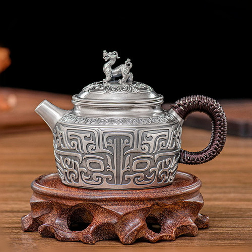 Handmade Pure Silver Teapot Pi Xiu 210ml