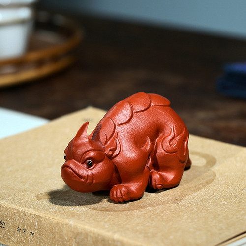 Handmade Yixing Zisha Clay Tea Pet Feng Feng Huo Huo