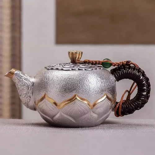 Handmade Pure Silver Teapot Gold Plated Silver Yi Chu Lian Hua 238ml