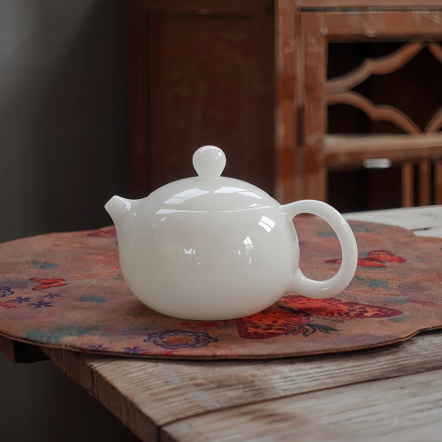 White Translucent Porcelain Teapot 200ml White Translucent Porcelain Teapot 200ml