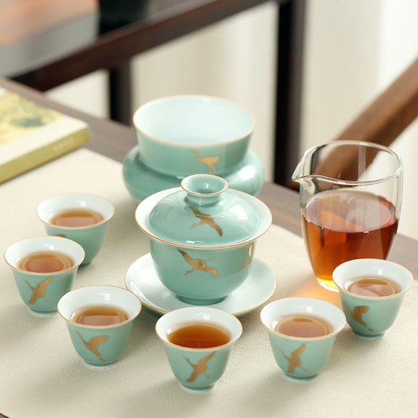 Rui He Tu Porcelain Kungfu Tea Teapot And Teacup Set