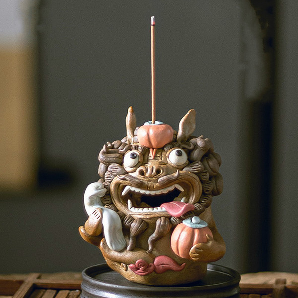 Shi Shi Ru Yi Pi Xiu Ceramic Stick Incense Holder
